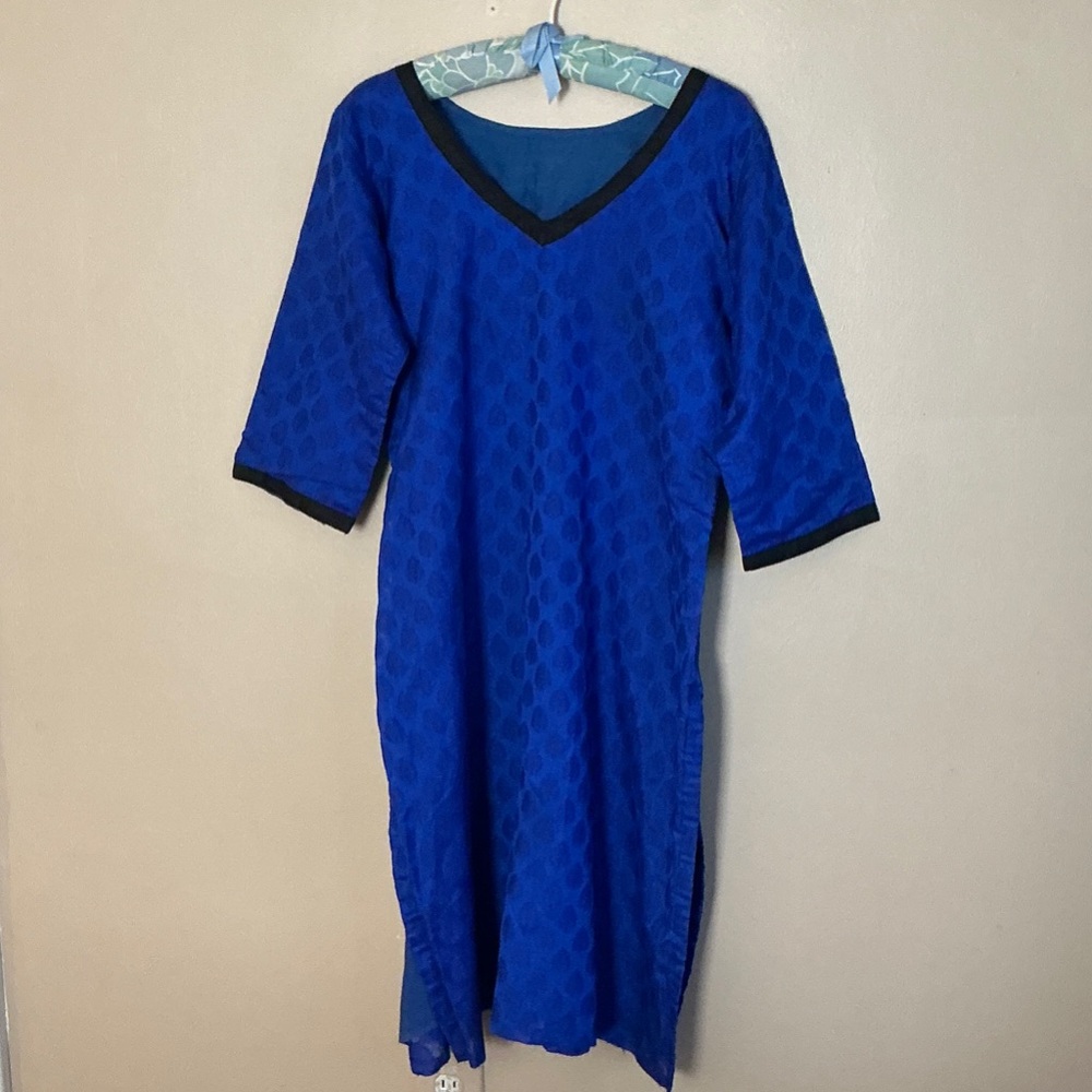 Silk tunic tailor made in India, fully lined.  Gently worn.